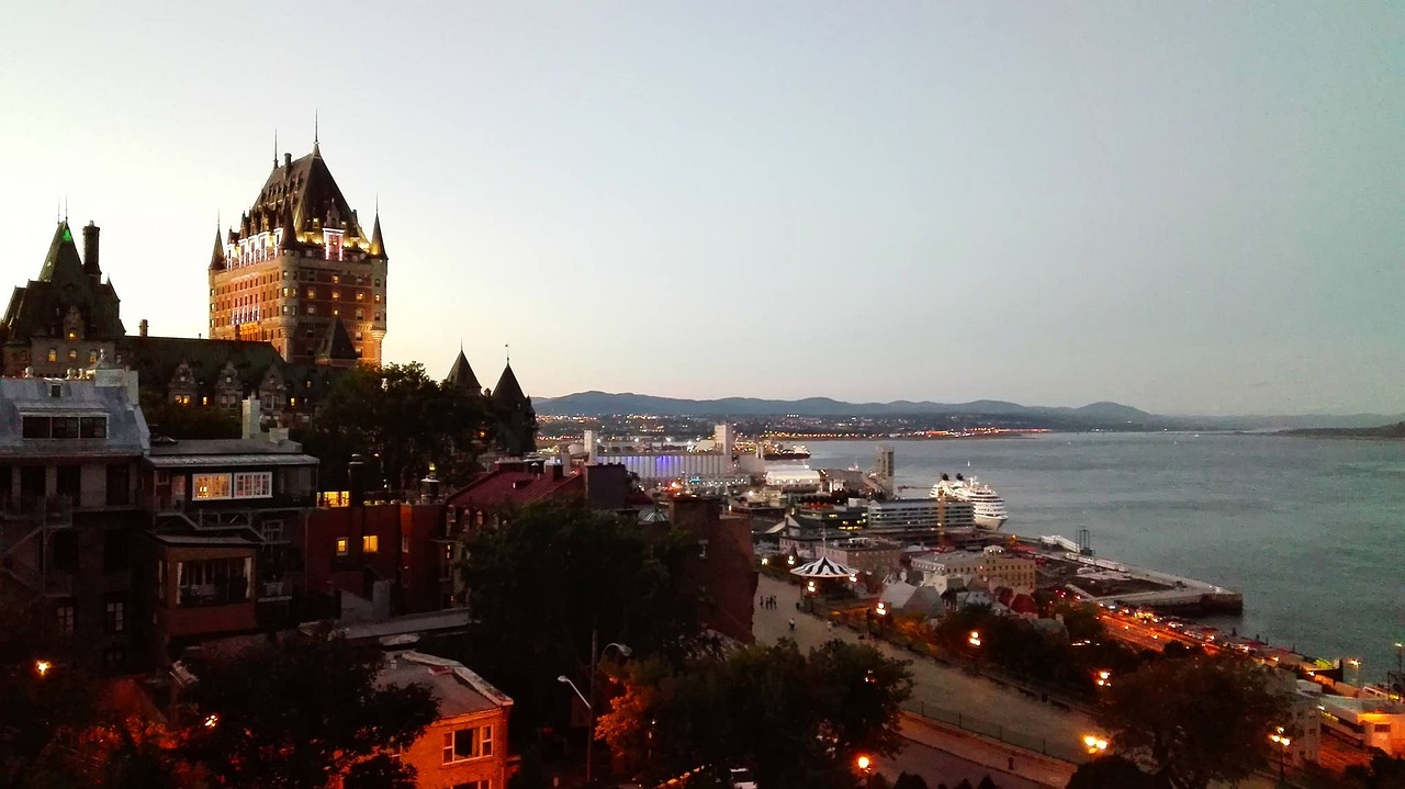 Comment faire de l’argent en ligne au Québec : les vraies stratégies pour créer un revenu sérieux 2 quebec, panorama, night, sunset, sun, river, frontenac, dufferin, city, canada, landscape, heritage, tourism, water, quebec canada, summer, quebec city, night sky, sky, monuments, big, nature, quebec landscape